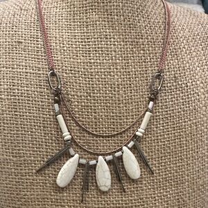 Plunder Polly White Marbled Necklace